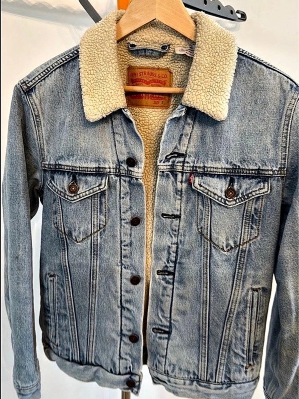 Levi Strauss & Co. Sherpa Lined Denim Jacket Size Small